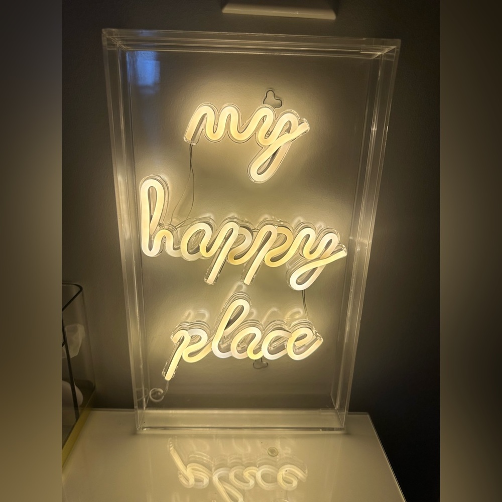 Neon light sign